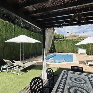 Extraordinaria Con Piscina Y Chimenea Сasa de vacaciones